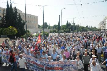 Μαζικά διαδήλωσαν οι συνταξιούχοι